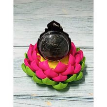 โหลดรูปภาพลงในเครื่องมือใช้ดูของ Gallery Coconut Shell Carving Amulet

Rahu Moon Amulet

Three-Faced Thai Amulet
