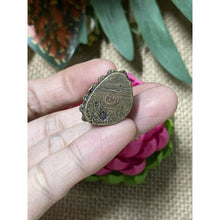โหลดรูปภาพลงในเครื่องมือใช้ดูของ Gallery Thai Amulet Of Protection Buddhist Monk, Cultural Keepsake
