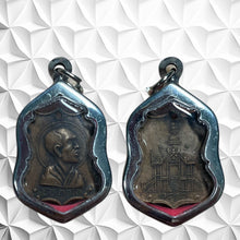 โหลดรูปภาพลงในเครื่องมือใช้ดูของ Gallery Thai Amulet Buddhist Monk, Wat Bang Mod, Cultural Keepsake 
Somdej

