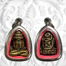 โหลดรูปภาพลงในเครื่องมือใช้ดูของ Gallery Thai Amulet, Wat Khao O, Buddha Inspired Collectible, Cultural Keepsake 
Thai A

