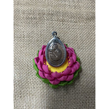 โหลดรูปภาพลงในเครื่องมือใช้ดูของ Gallery Buddhist Monk Inspired Thai Amulet Coin From Wat Baan Rai, Nakhon Ratchasima 
T
