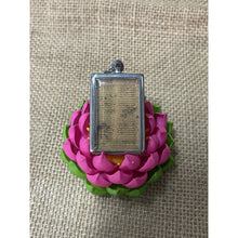 โหลดรูปภาพลงในเครื่องมือใช้ดูของ Gallery Thai Amulet Somdej Style With Stainless Frame, Floral Powder Material
