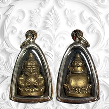 โหลดรูปภาพลงในเครื่องมือใช้ดูของ Gallery Thai Amulet Pendant Necklace, Rahu Moon Inspired, Cultural Keepsake
