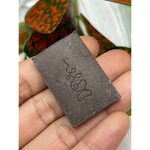 โหลดรูปภาพลงในเครื่องมือใช้ดูของ Gallery Buddhist Monk Inspired Thai Amulet Coin Wat Klang Bang Kaew Collectible 
Somdej
