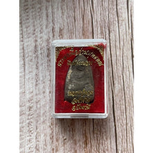 โหลดรูปภาพลงในเครื่องมือใช้ดูของ Gallery Somdej Style Thai Amulet Coin, Cultural Keepsake From Wat Phra Kaew
