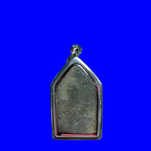 โหลดรูปภาพลงในเครื่องมือใช้ดูของ Gallery Thai Amulet With Stainless Steel Frame - Somdej Style Collectible Piece 
Thai A
