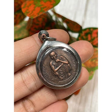 โหลดรูปภาพลงในเครื่องมือใช้ดูของ Gallery Buddhist Monk Inspired Thai Amulet Coin From Wat Baan Rai Ceremony Edition 
Tha
