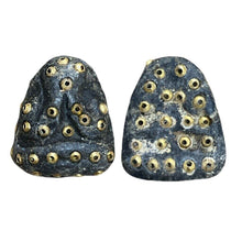 โหลดรูปภาพลงในเครื่องมือใช้ดูของ Gallery Thai Amulet with Gold Takrud, Large Somdej Style, Wat Krewal Edition
