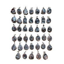 โหลดรูปภาพลงในเครื่องมือใช้ดูของ Gallery Iron Crystal 7-Color Amulet With Finished Frame - Thai Buddhist Collectible Amul
