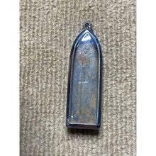 โหลดรูปภาพลงในเครื่องมือใช้ดูของ Gallery Thai Amulet Of Phra Ruang With Beautiful Sculpture, Sukhothai Era Collectible
