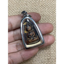 โหลดรูปภาพลงในเครื่องมือใช้ดูของ Gallery Thai Amulet Pichit Rice Grain Style With Cultural Keepsake Significance 
Thai A
