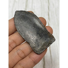 โหลดรูปภาพลงในเครื่องมือใช้ดูของ Gallery Thai Amulet Somdej Style From Wat Lopburi, Antique Metal Collectible Piece 
Tha
