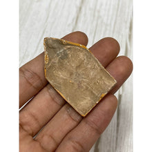 โหลดรูปภาพลงในเครื่องมือใช้ดูของ Gallery Thai Amulet Somdej Style Ceramic With Charms For Collectors And Enthusiasts 
Th
