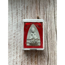 โหลดรูปภาพลงในเครื่องมือใช้ดูของ Gallery Somdej Style Thai Amulet Coin Monk From Wat Temple Collectible
