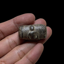 โหลดรูปภาพลงในเครื่องมือใช้ดูของ Gallery Thai Amulet Somdej Style Metal Coin Buddhist Monk Cultural Keepsake

