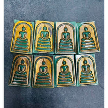 โหลดรูปภาพลงในเครื่องมือใช้ดูของ Gallery Thai Amulet Somdej Style Glass With Gemstones Wat Wang Na Random Selection
