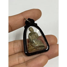 โหลดรูปภาพลงในเครื่องมือใช้ดูของ Gallery Thai Amulet Of Buddha Monk Phra Upakut, Sun Gazing Pose, Cultural Ke
