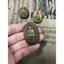 โหลดรูปภาพลงในเครื่องมือใช้ดูของ Gallery Thai Amulet Phra Puthacharn Wat Phra Kaew Cultural Keepsake 
Somdej
