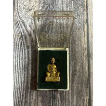 โหลดรูปภาพลงในเครื่องมือใช้ดูของ Gallery Buddhist Monk Inspired Thai Amulet Coin From Wat Thasung Cultural Keepsake 
Som
