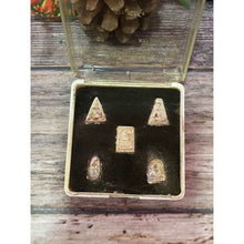 โหลดรูปภาพลงในเครื่องมือใช้ดูของ Gallery Thai Amulet Set From Wat Phra Kring, Khon Kaen With Original Box
