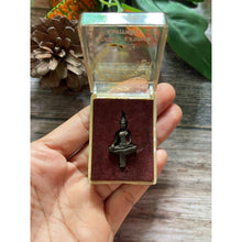 โหลดรูปภาพลงในเครื่องมือใช้ดูของ Gallery Thai Amulet Buddhist Monk From Wat Baan Rai, Original Box Included
