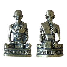 โหลดรูปภาพลงในเครื่องมือใช้ดูของ Gallery Thai Amulet Buddhist Monk, Cultural Keepsake, Wat Ceremony Edition
