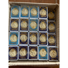 โหลดรูปภาพลงในเครื่องมือใช้ดูของ Gallery Thai Amulet Powder Somdej Style With Box - Buddhist Collectible Amulet Coin
